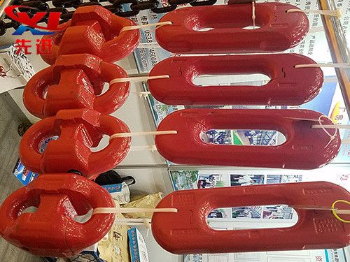 Vertical and flat connecting links for compact chains